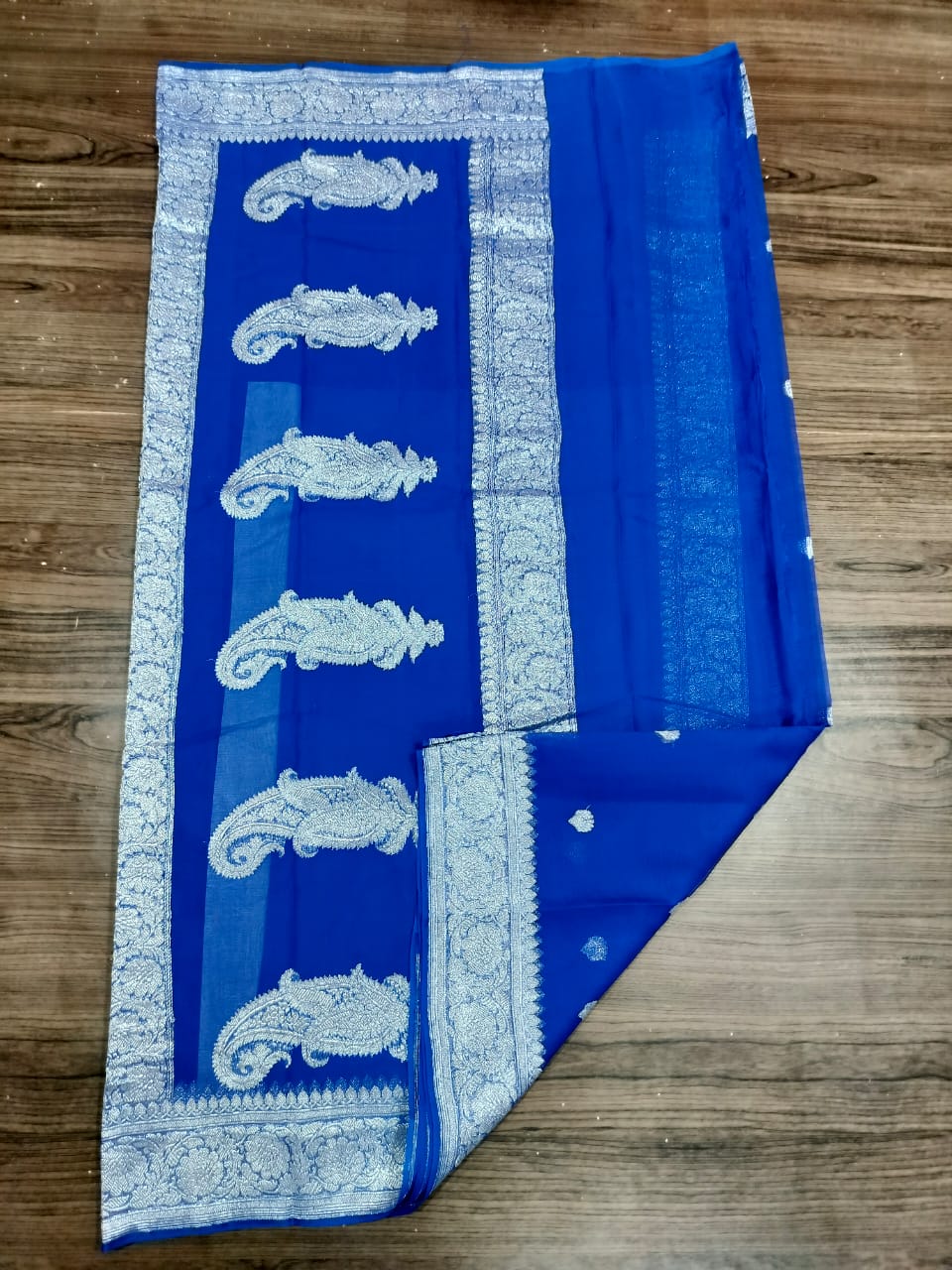 Banarasi Khaddi Georgette Pure Silk Kaduwa Weaving Silver Zari Saree