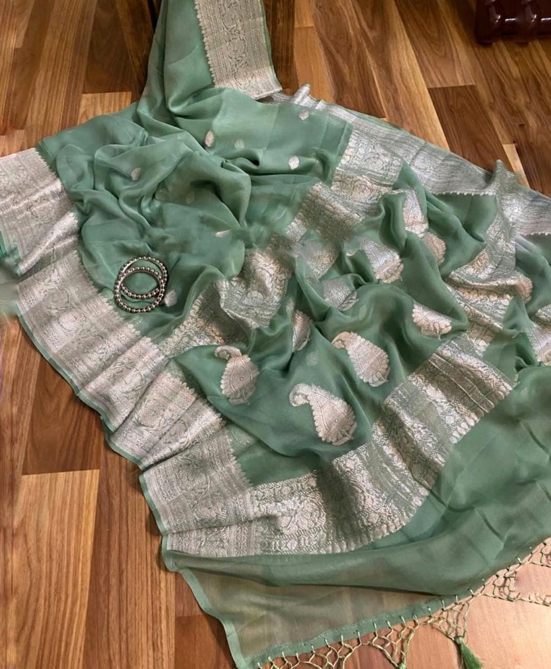 Banarasi Khaddi Georgette Pure Silk Kaduwa Weaving Silver Zari Saree