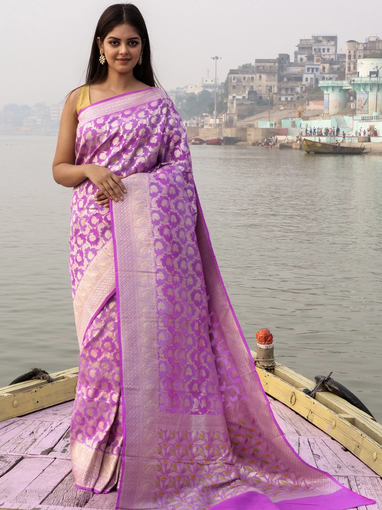 Banarasi Handloom Pure Moonga Silk Brush Dye Saree