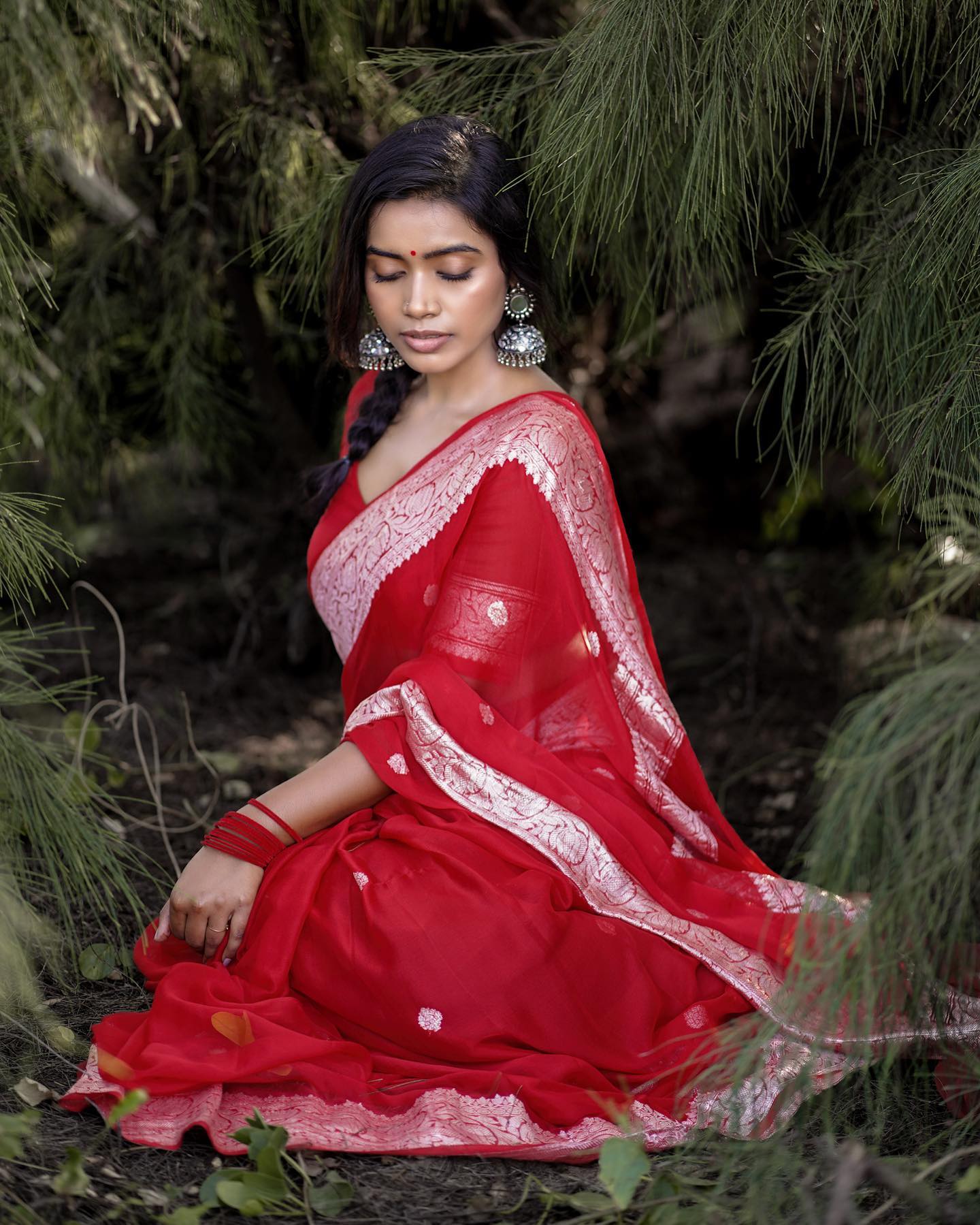 Banarasi Khaddi Georgette Pure Silk Kaduwa Weaving Silver Zari Saree