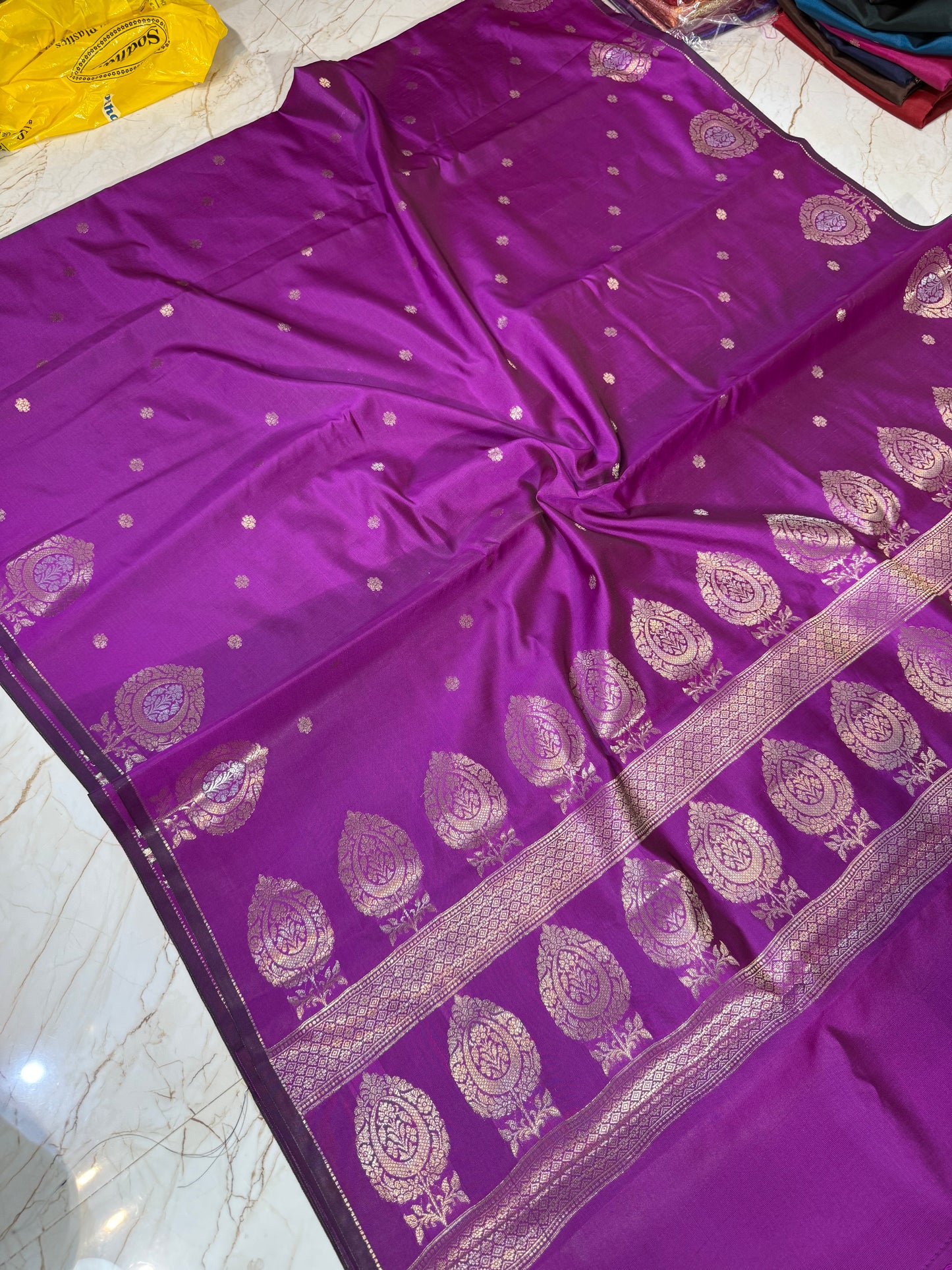 Banarasi Handloom Raw Mnago Soft Silk Saree