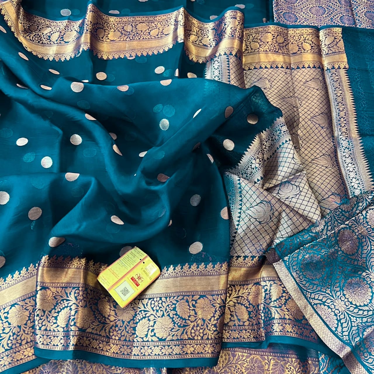 Banarasi Handloom Soft Kora Silk Saree